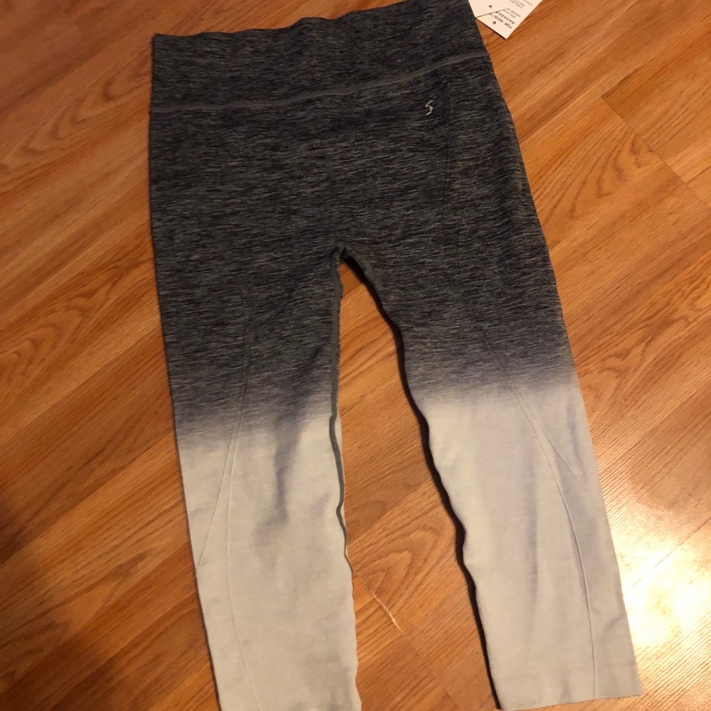 Ombré Capri leggings